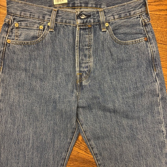 Levi's 501 Original Medium Stonewash
Jeans - Picture 9 of 15